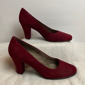 AEROSOLES Red Suede Pumps